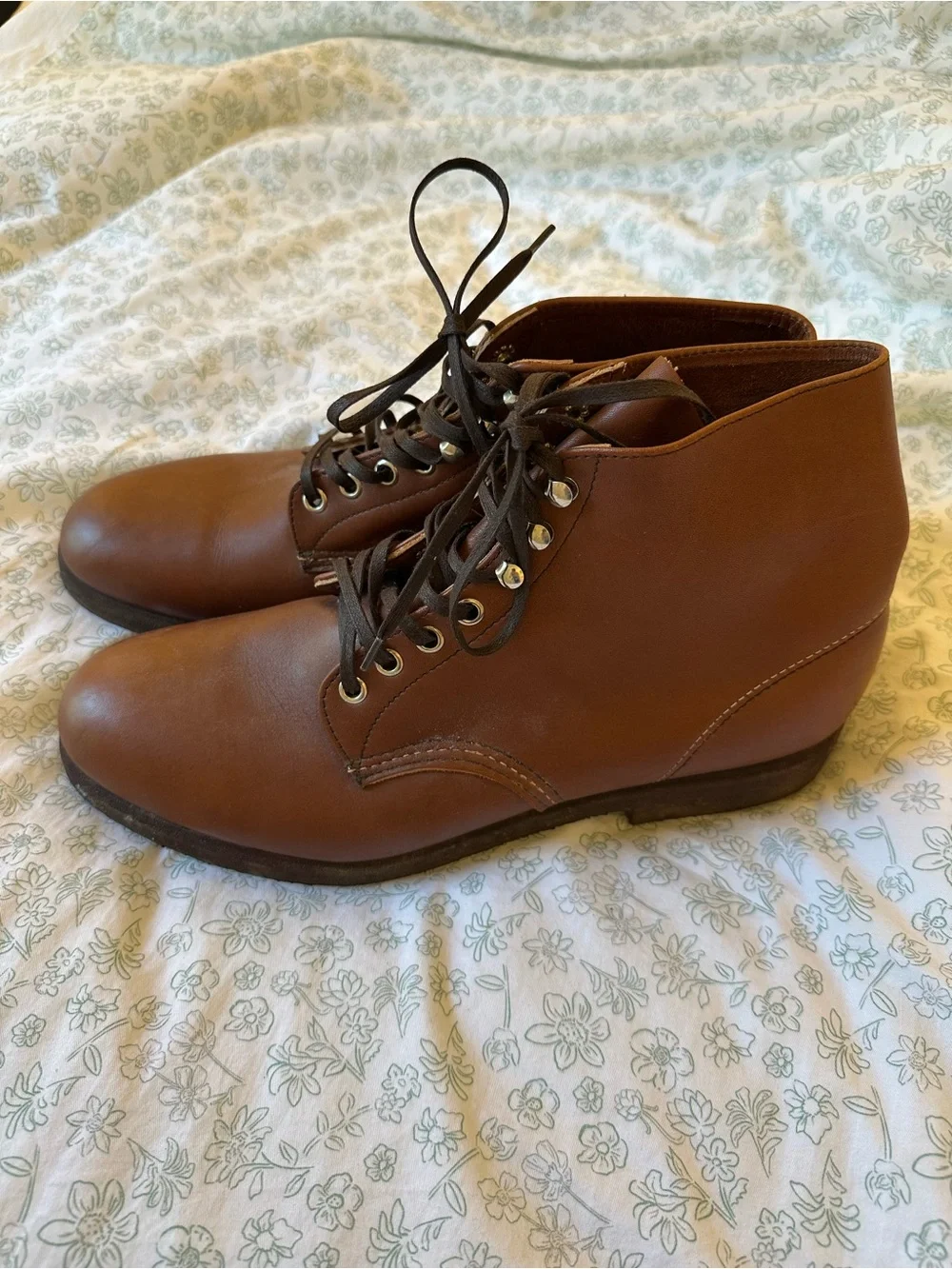 Red Wing Shoes vintage chestnut